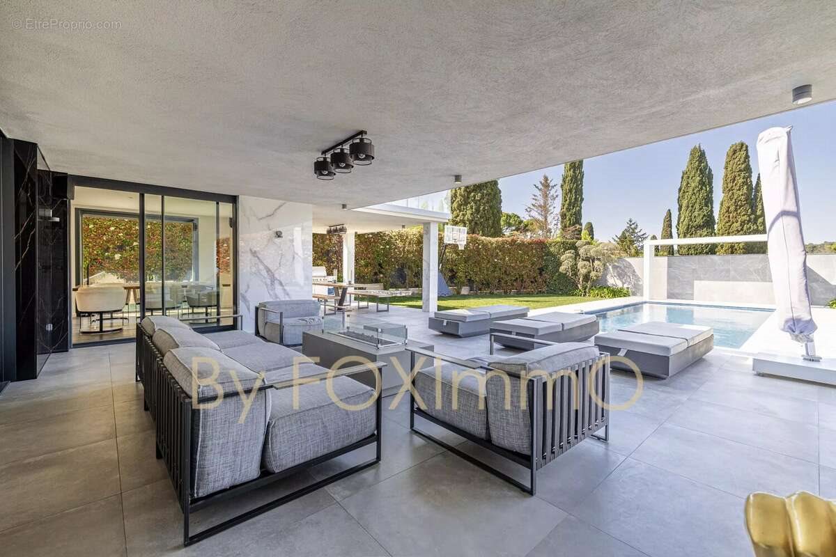 Maison à vendre, 350m², Biot