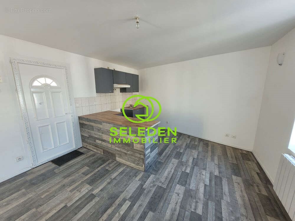 Appartement à vendre, 311m², Grenay