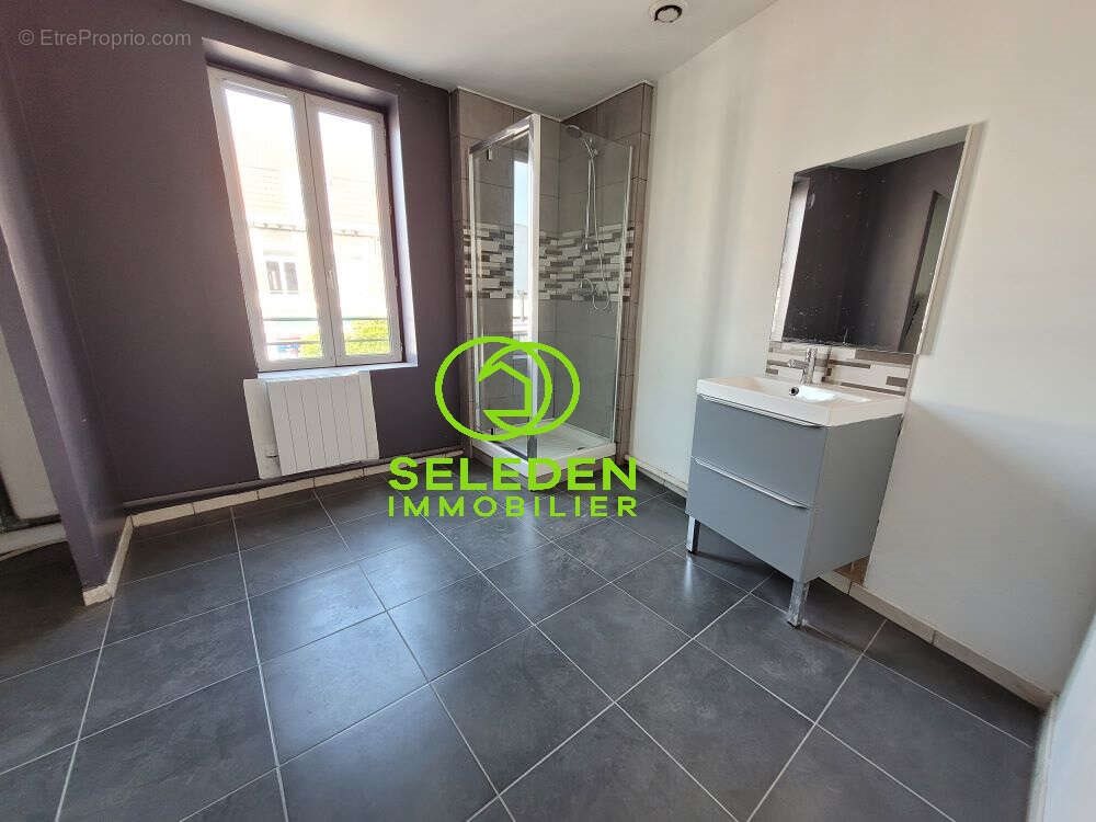 Appartement à vendre, 311m², Grenay
