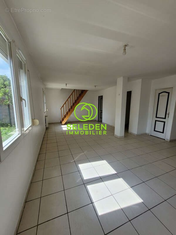 Appartement à vendre, 311m², Grenay