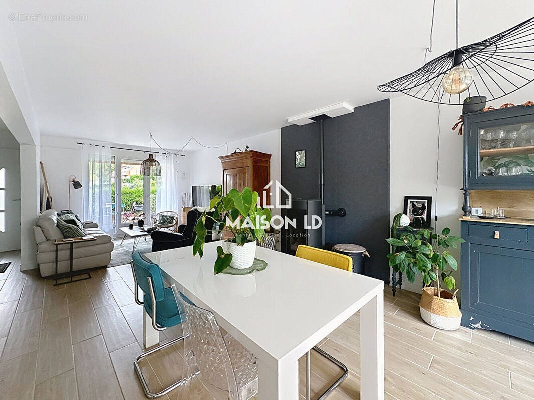 Maison à vendre, 122m², Verson