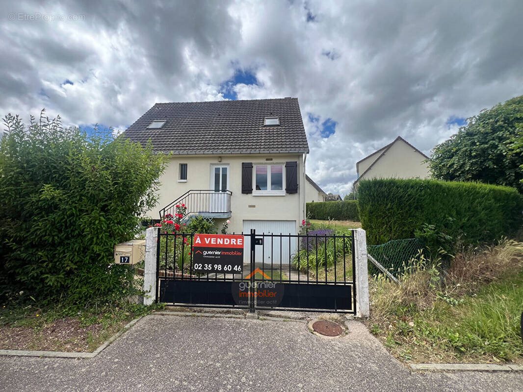 Maison à vendre, 99m², Saint-Ouen-de-Thouberville