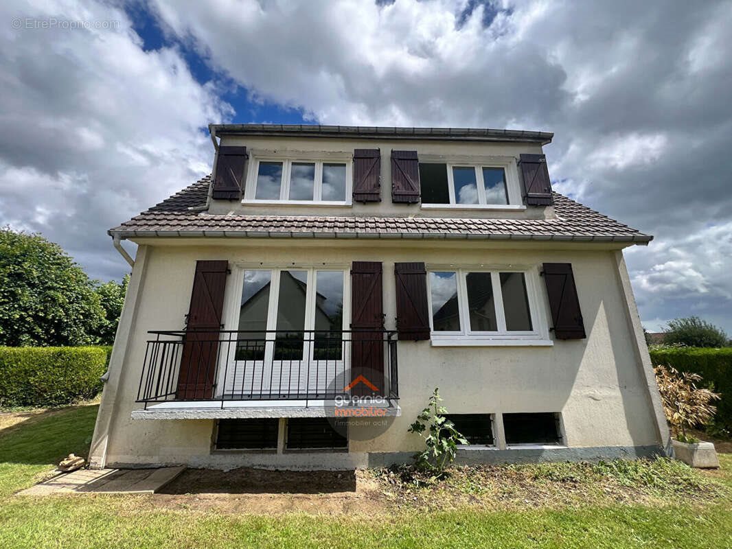 Maison à vendre, 99m², Saint-Ouen-de-Thouberville