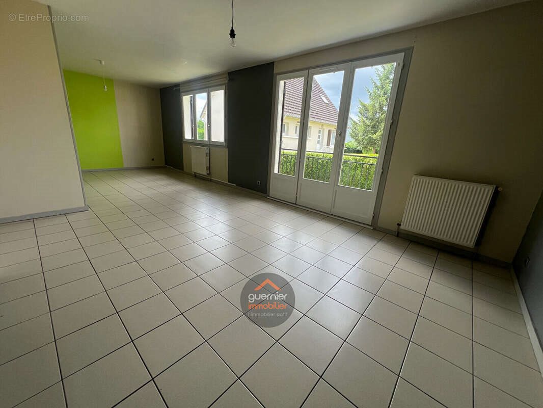 Maison à vendre, 99m², Saint-Ouen-de-Thouberville