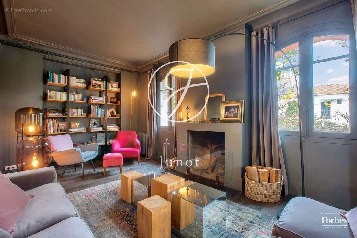 Maison à vendre, 292m², Vaucresson