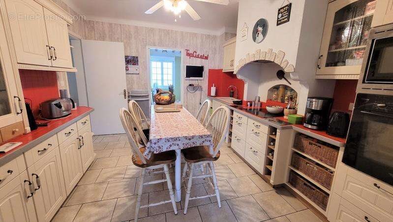 Maison à vendre, 251m², Caen