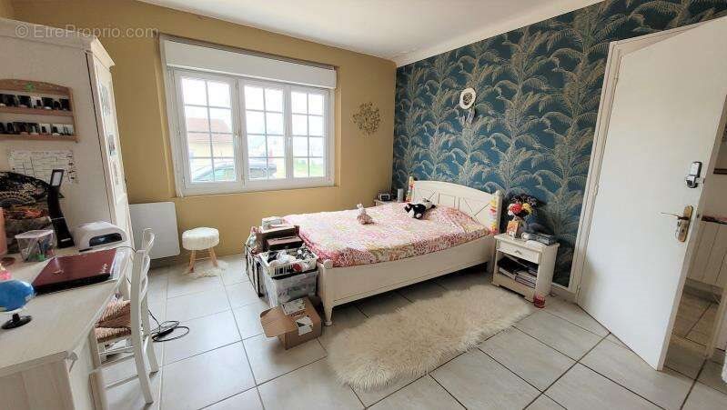 Maison à vendre, 251m², Caen