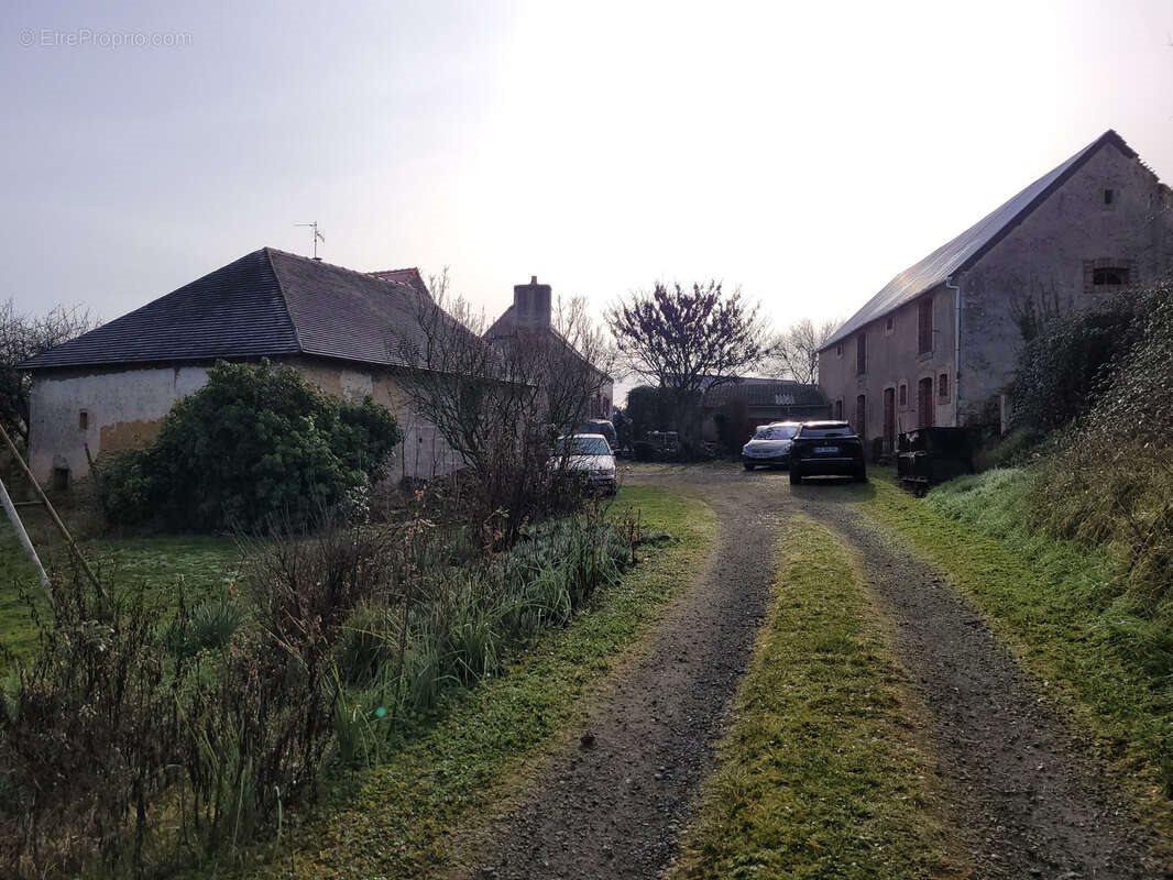 Maison à vendre, 177m², Asnières-sur-Vègre