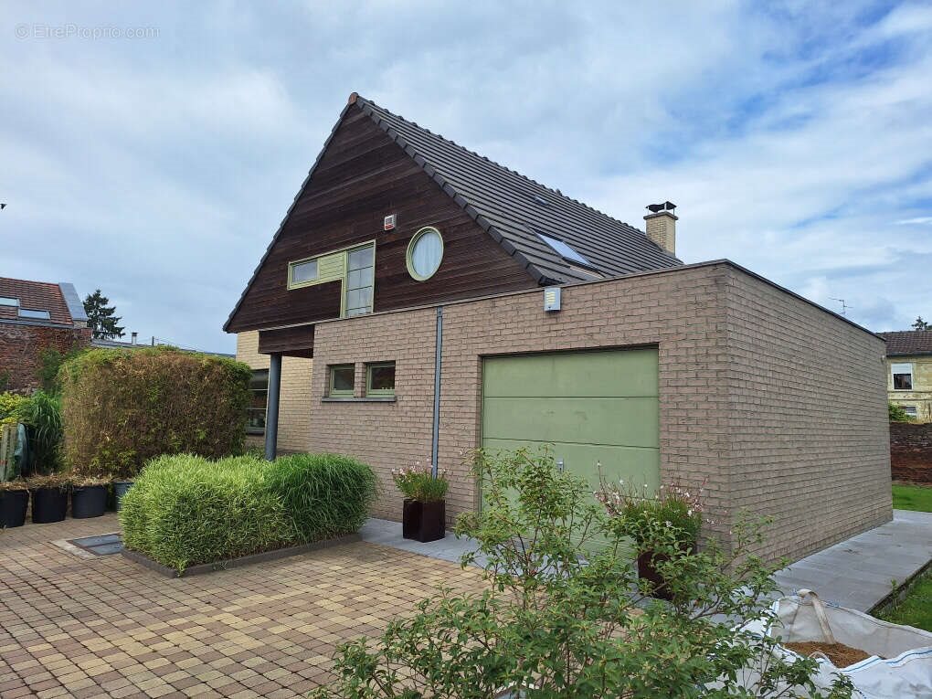 Maison à vendre, 367m², Saint-Saulve