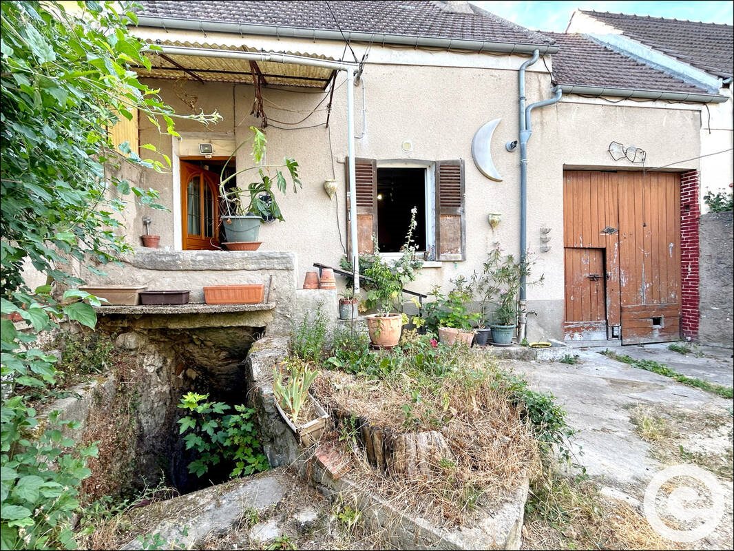 Maison à vendre, 49m², Villemanoche