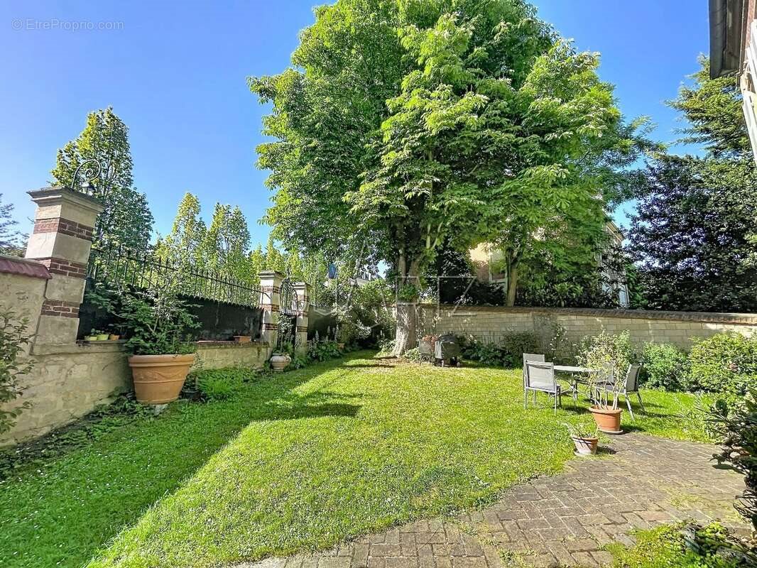 Maison à vendre, 231m², Pontoise