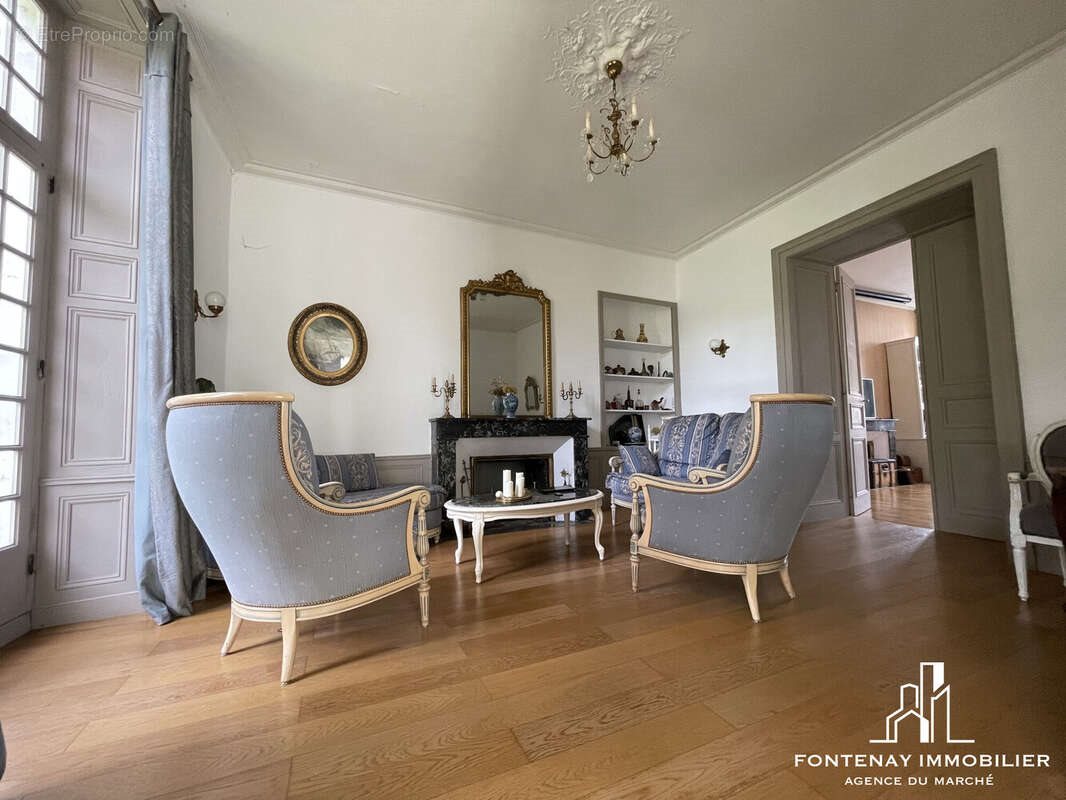 Maison à vendre, 298m², Fontenay-le-Comte