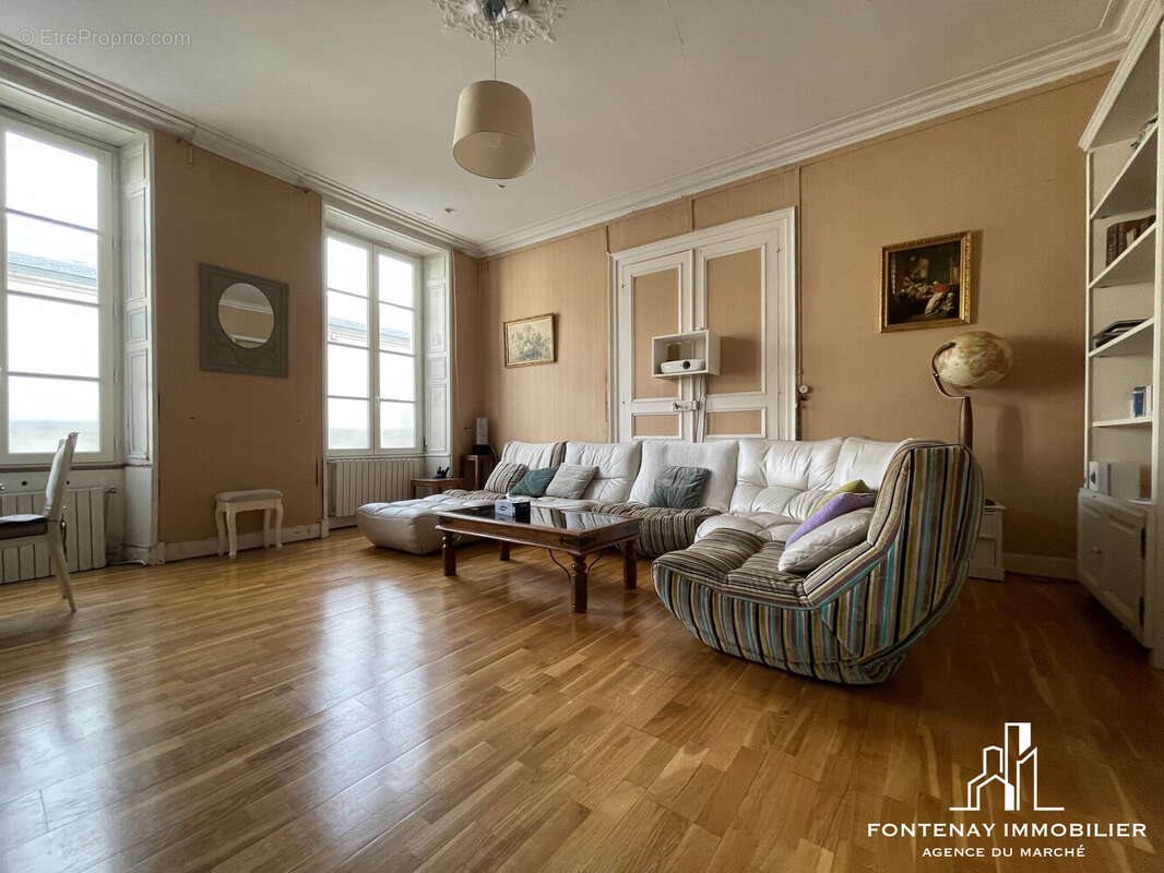Maison à vendre, 298m², Fontenay-le-Comte