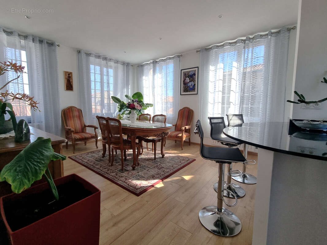 Appartement à vendre, 72m², Rochefort