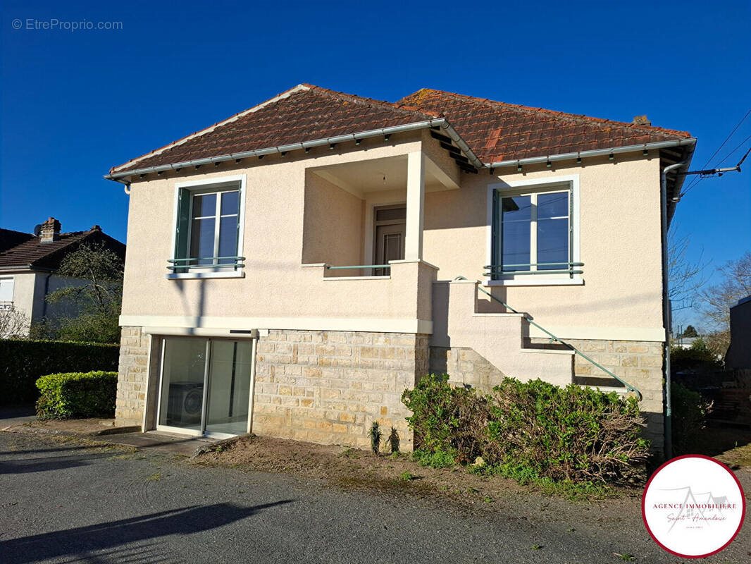 Maison à vendre, 128m², Saint-Amand-Montrond