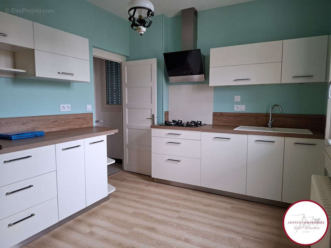Maison à vendre, 128m², Saint-Amand-Montrond