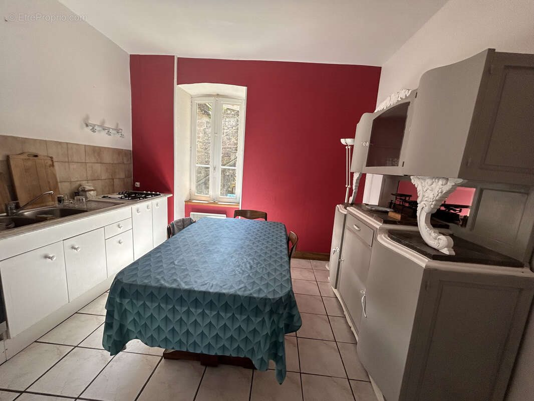 Maison à vendre, 80m², Pérols-sur-Vézère