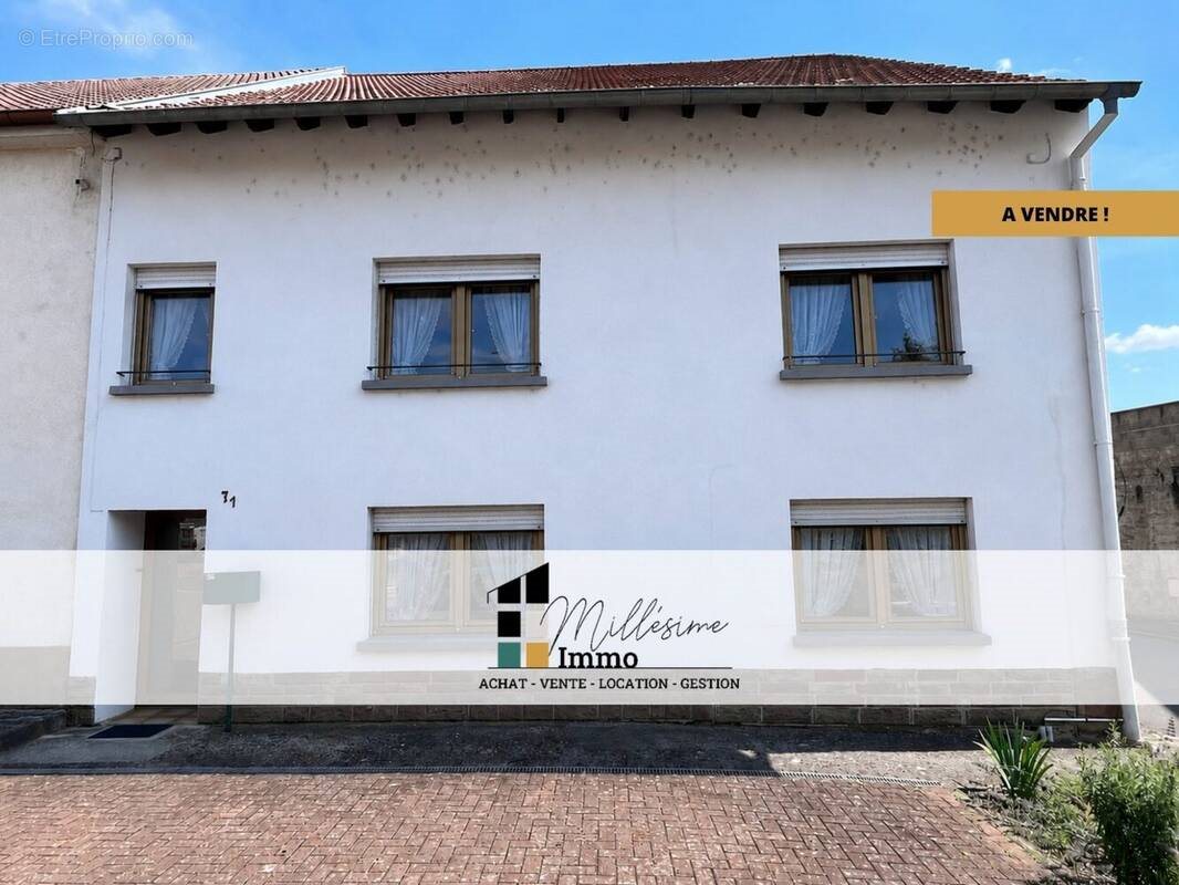 Maison à vendre, 171m², Hambach