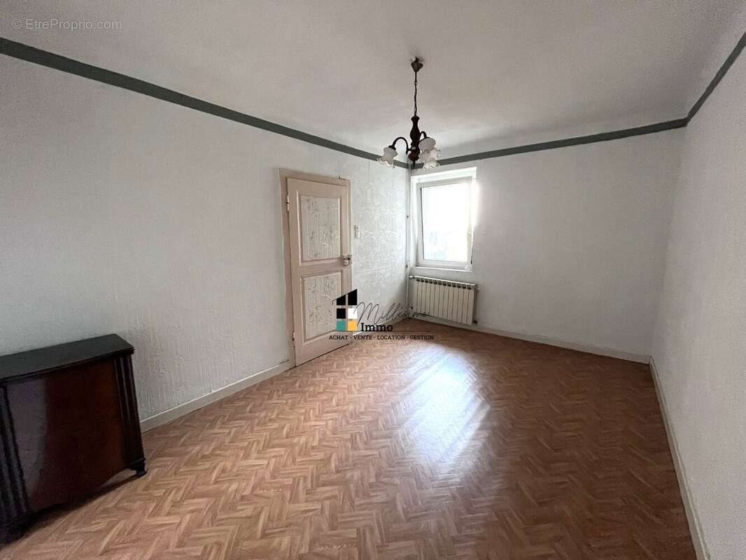 Maison à vendre, 171m², Hambach