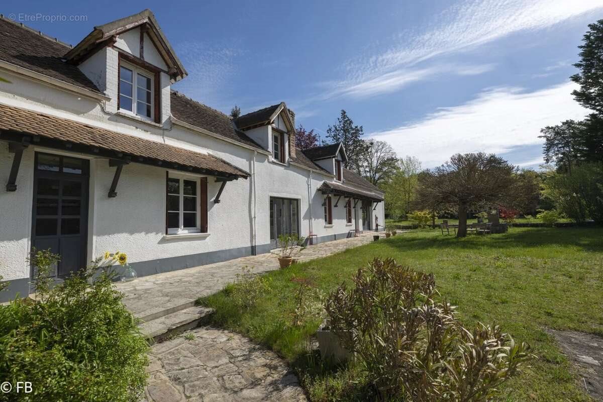 Maison à vendre, 216m², Le Vaudoué