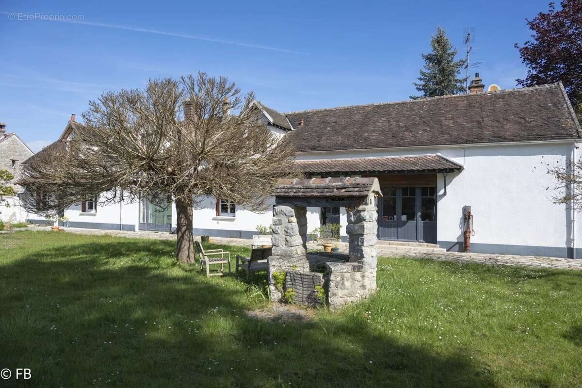 Maison à vendre, 216m², Le Vaudoué