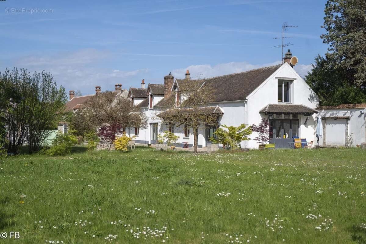Maison à vendre, 216m², Le Vaudoué