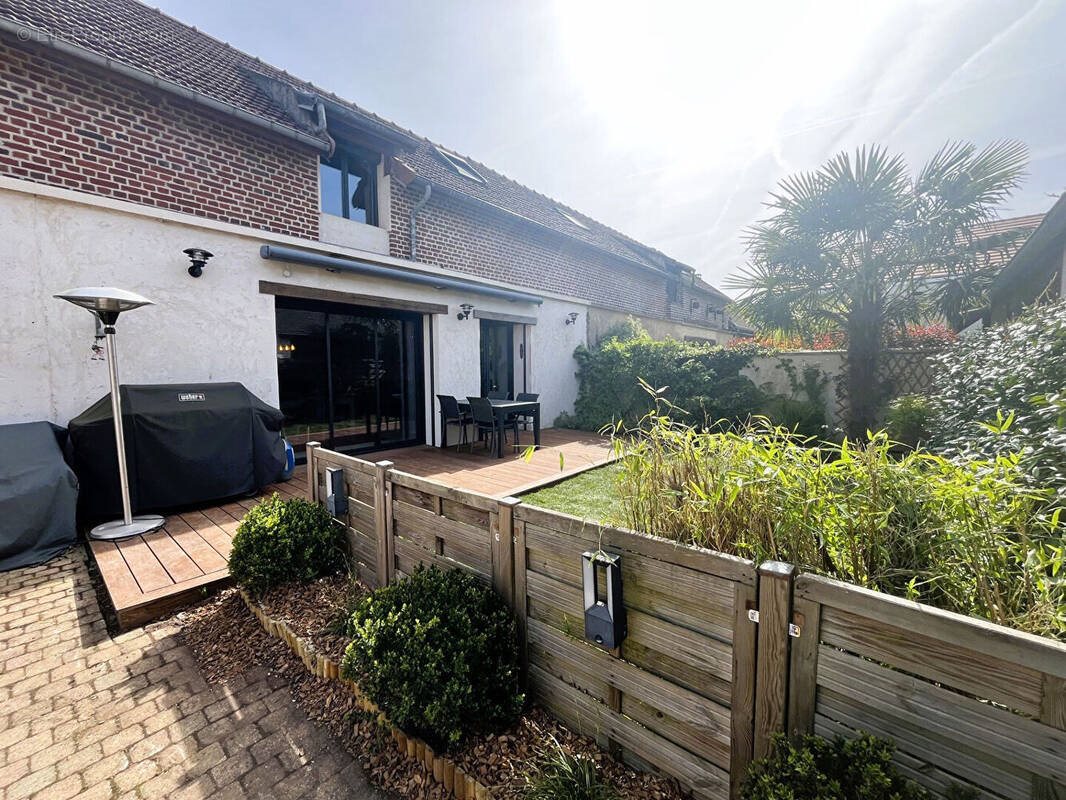 Maison à vendre, 142m², Le Mesnil-en-Thelle