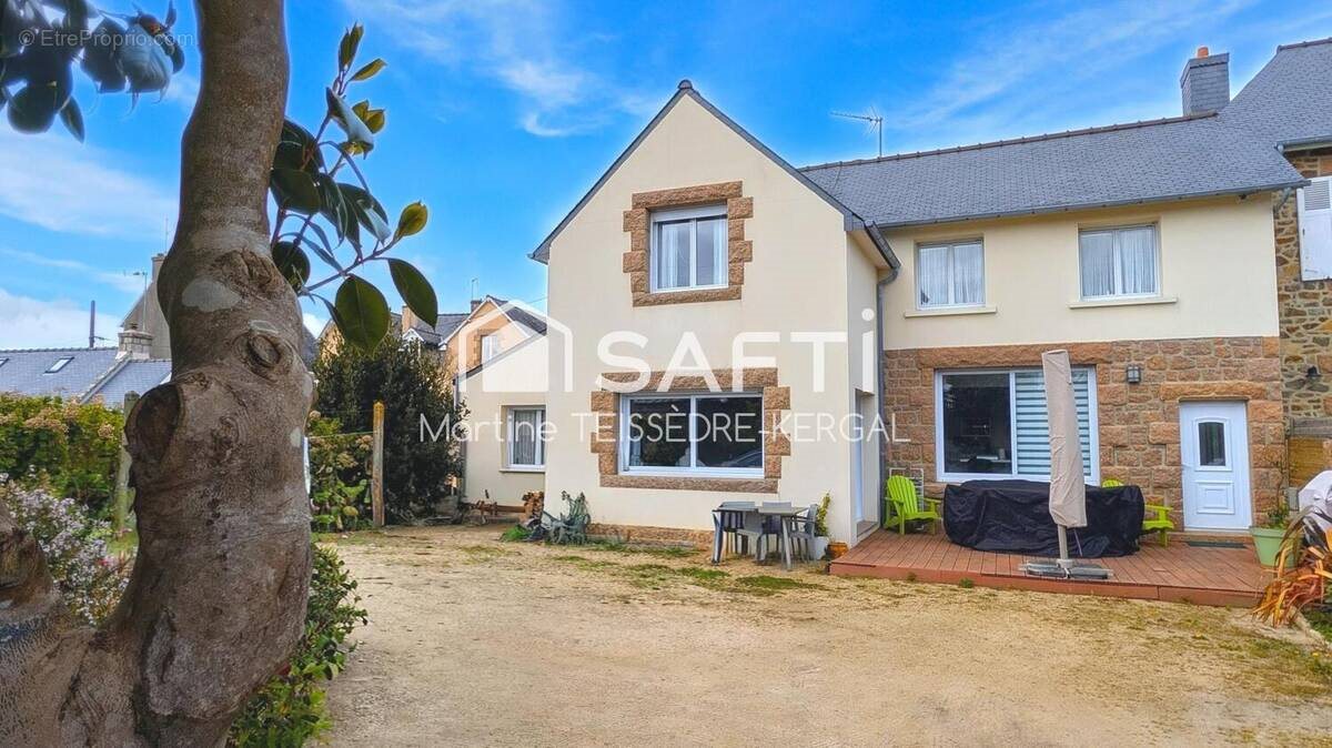 Maison à vendre, 137m², Perros-Guirec