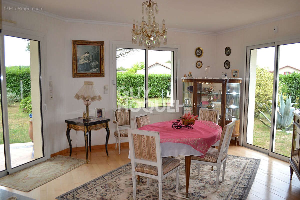 Maison à vendre, 199m², Mimizan