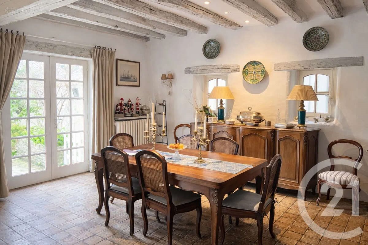 Maison à vendre, 230m², Berchères-sur-Vesgre