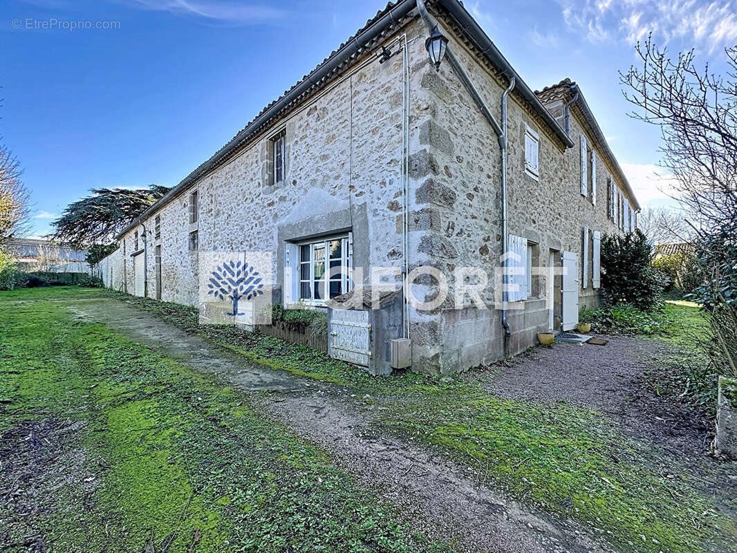 Maison à vendre, 226m², Cholet