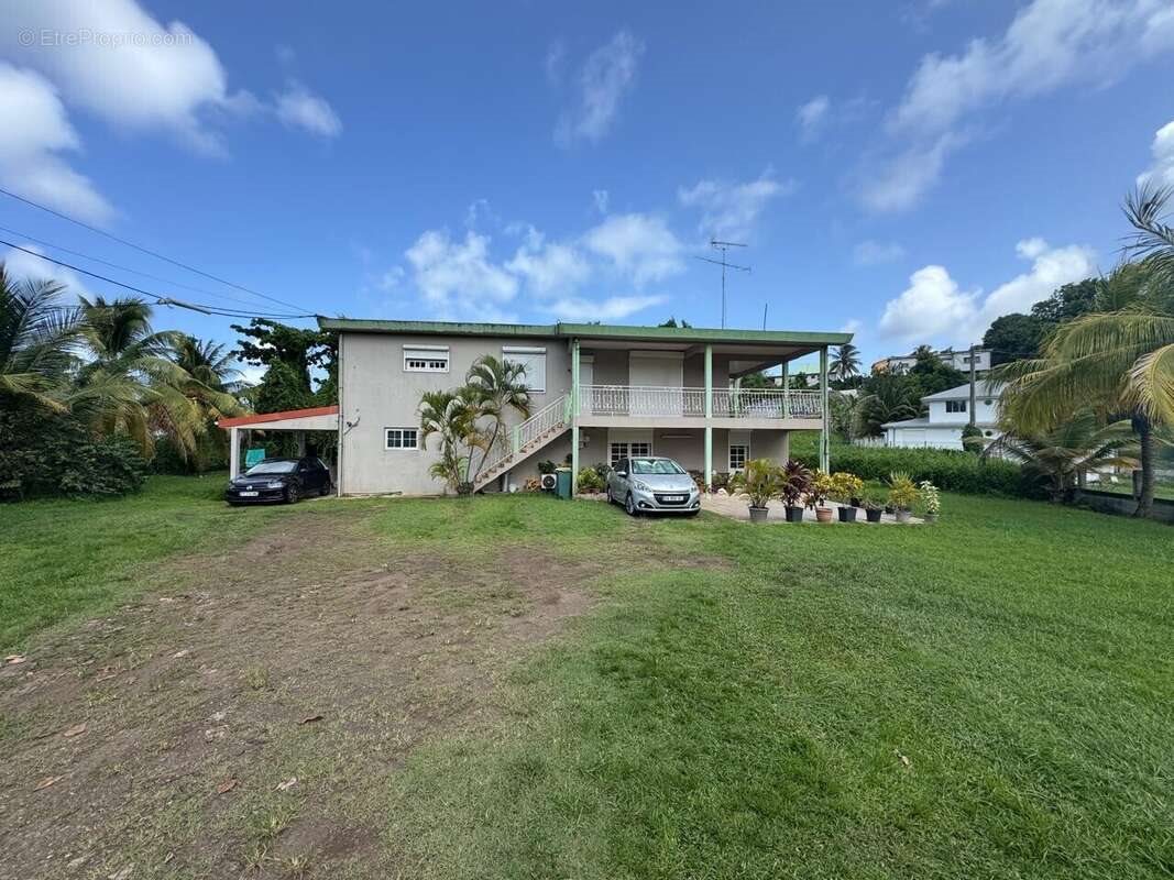 Appartement à vendre, 300m², Le Robert
