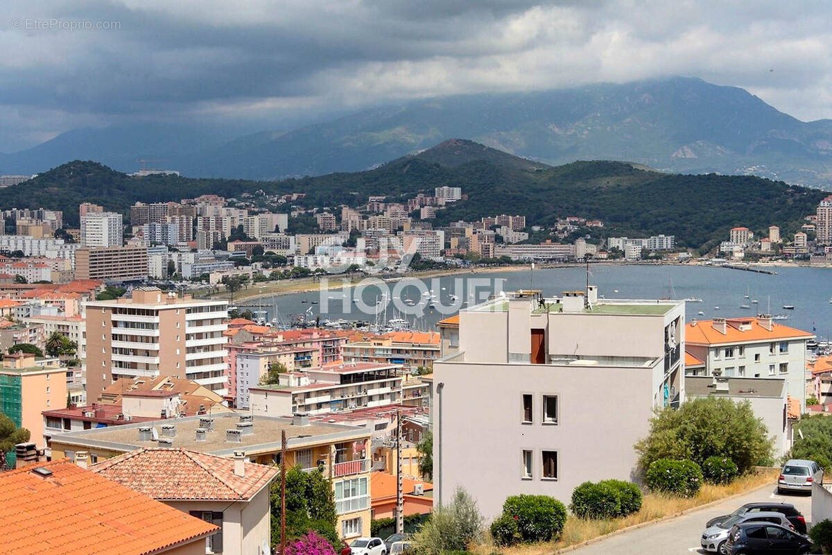 Appartement à vendre, 90m², Ajaccio
