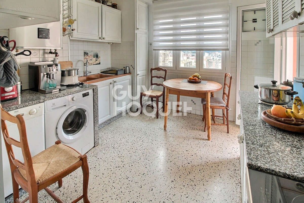 Appartement à vendre, 90m², Ajaccio