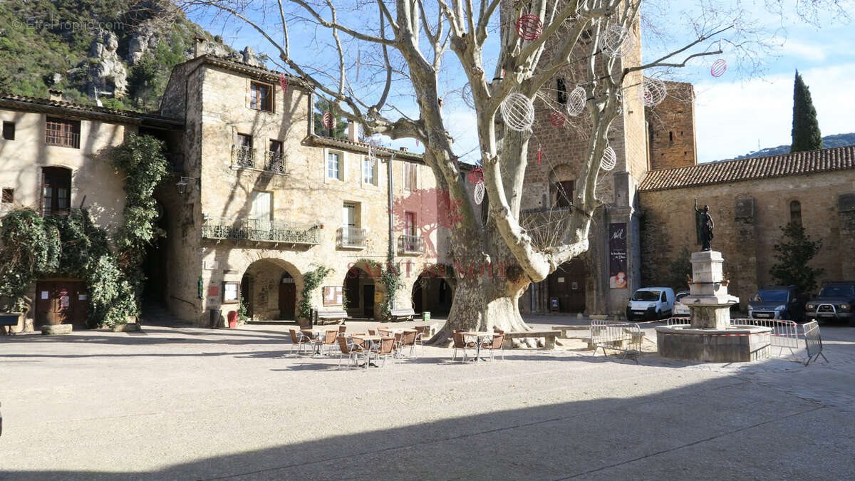 Maison à vendre, 150m², Saint-Guilhem-le-Désert