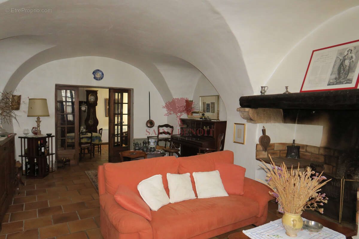 Maison à vendre, 150m², Saint-Guilhem-le-Désert
