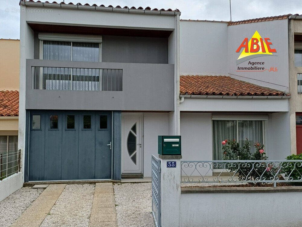 Maison à vendre, 101m², Fontenay-le-Comte