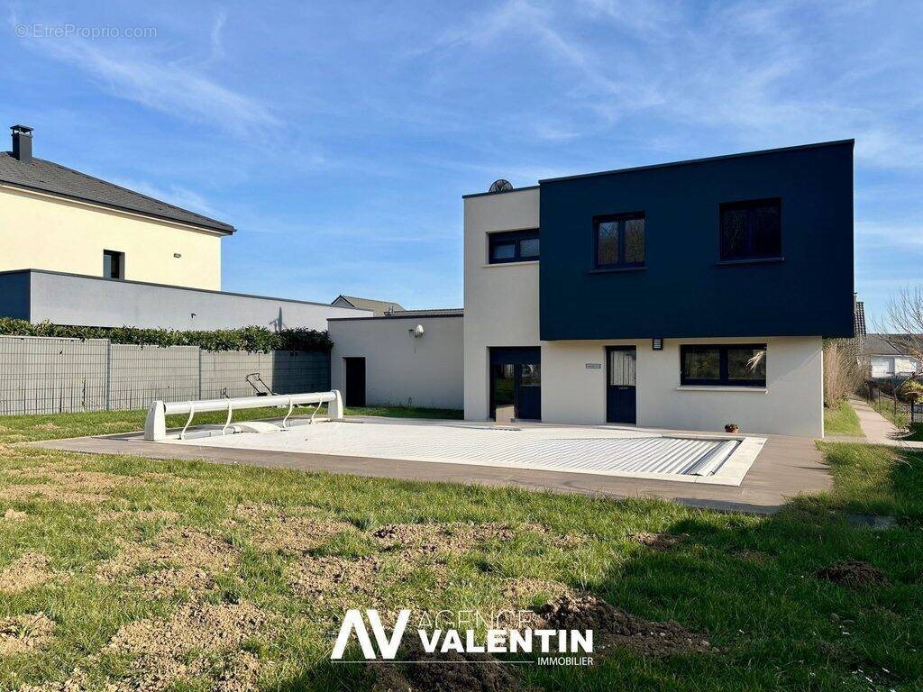 Maison à vendre, 160m², Marange-Silvange