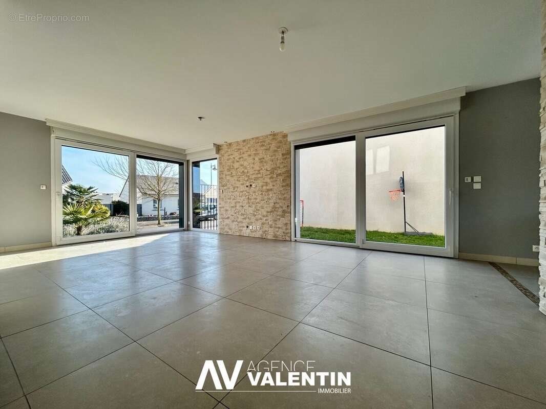Maison à vendre, 160m², Marange-Silvange