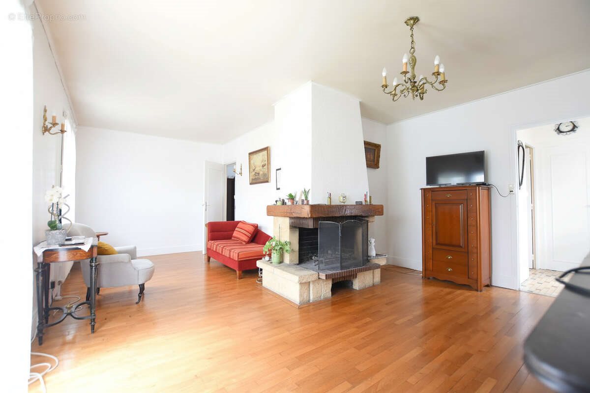 Maison à vendre, 82m², Les Essarts-le-Roi
