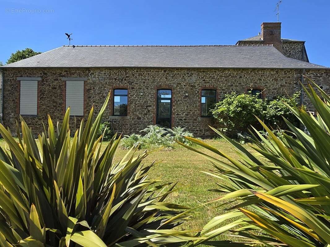 Maison à vendre, 273m², Vitré