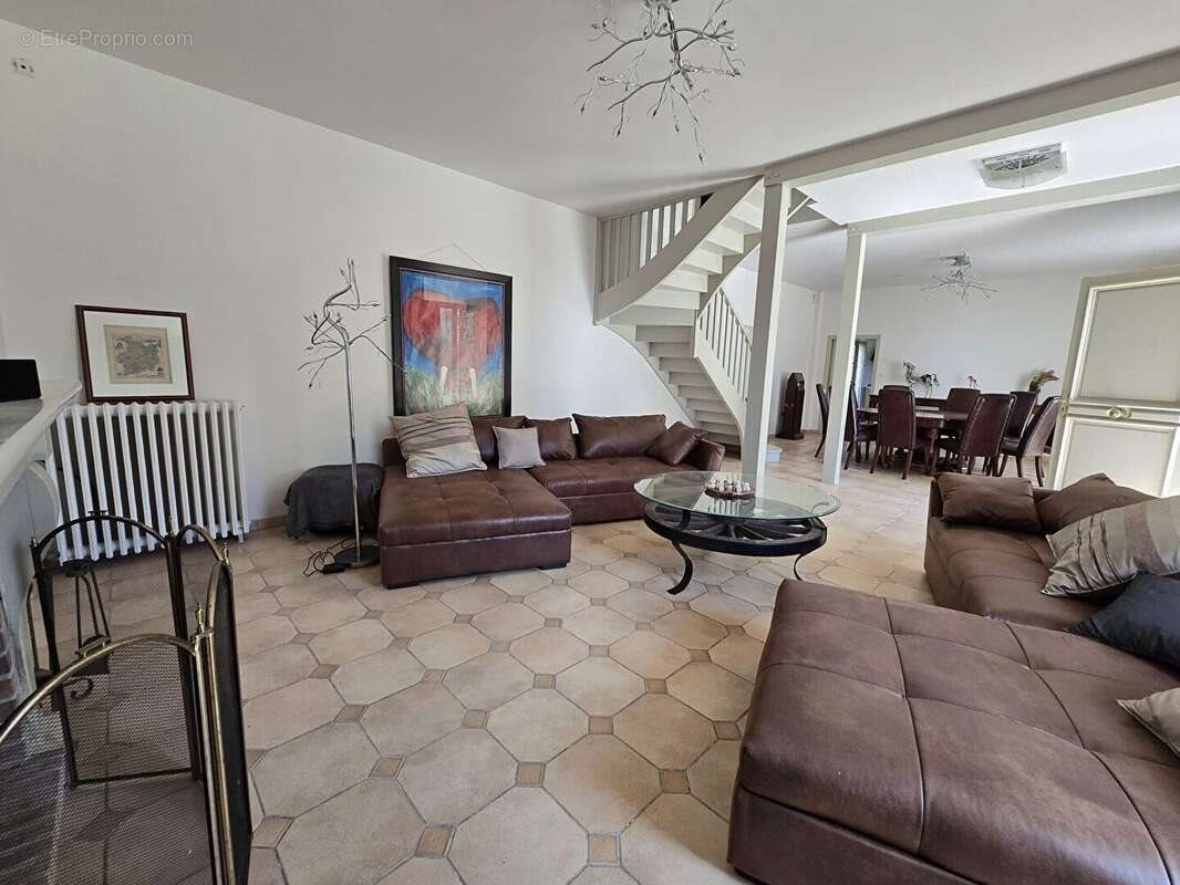 Maison à vendre, 273m², Vitré