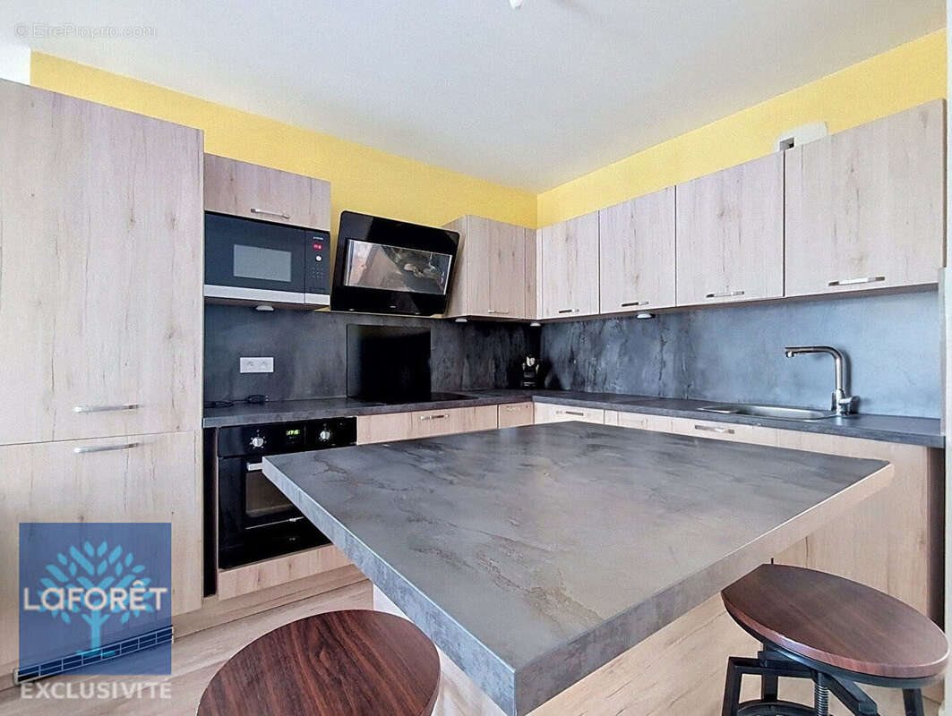 Appartement à vendre, 78m², Cergy