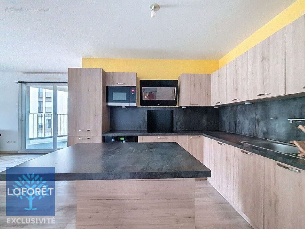 Appartement à vendre, 78m², Cergy