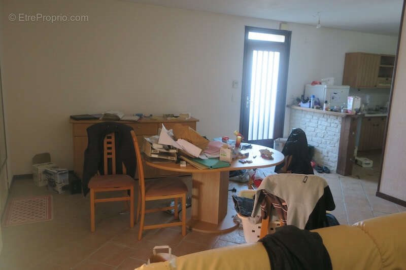 Maison à vendre, 122m², Désertines