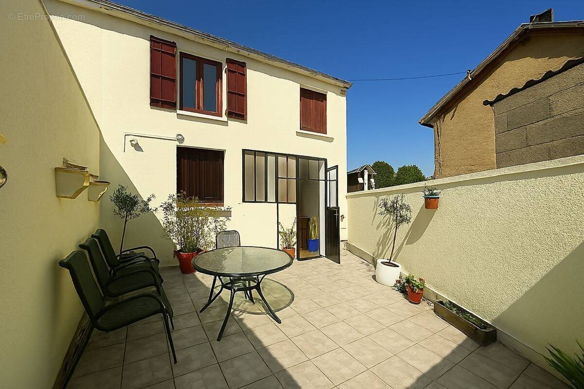 Maison à vendre, 128m², Bornel