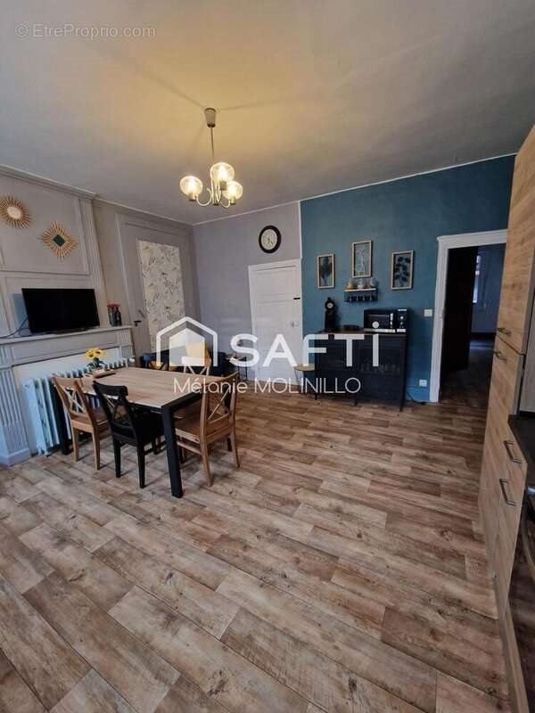 Maison à vendre, 204m², Stenay
