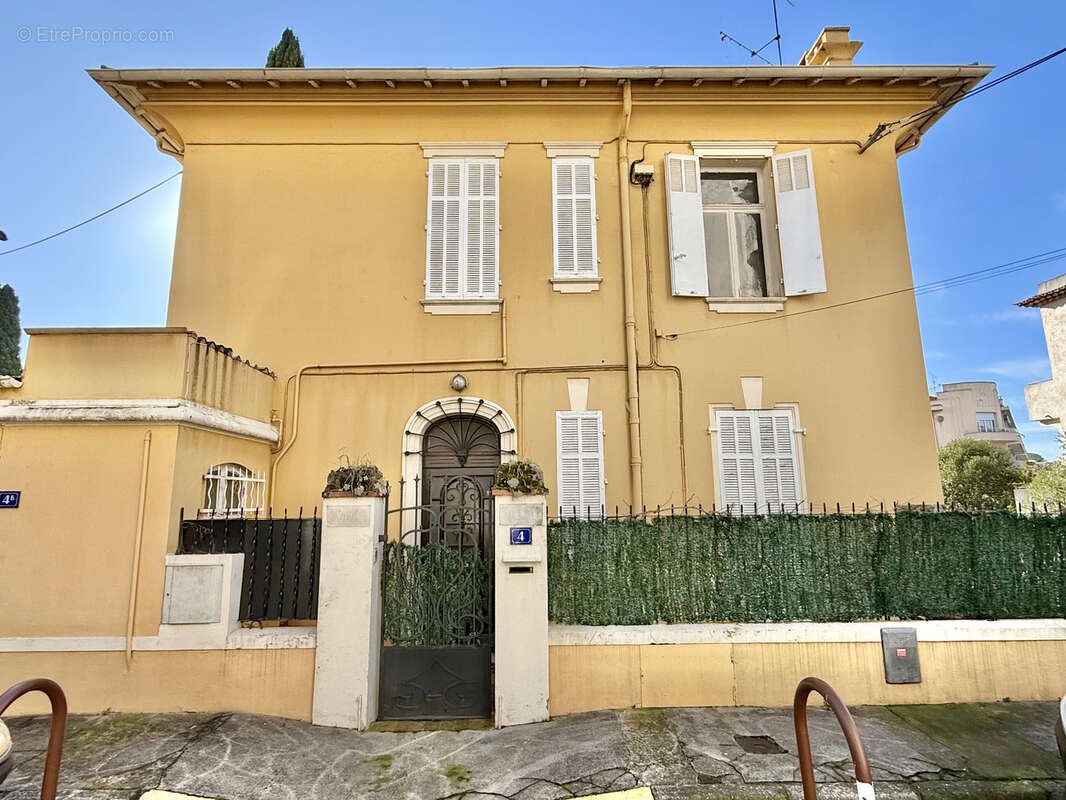 Maison à vendre, 244m², Le Cannet