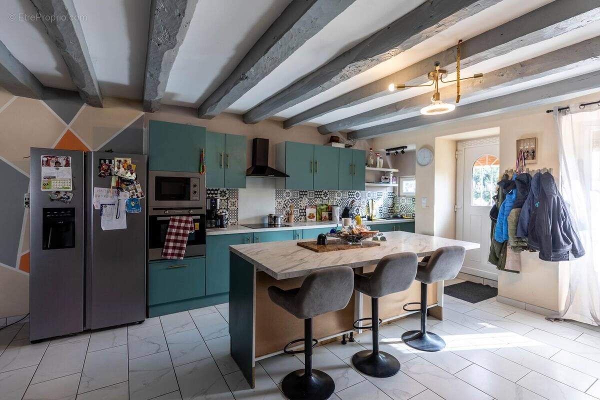 Maison à vendre, 188m², Saint-Sornin