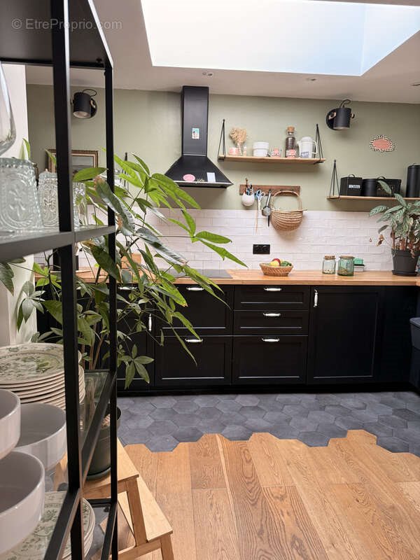 Maison à vendre, 175m², Saint-Laurent-de-Brèvedent